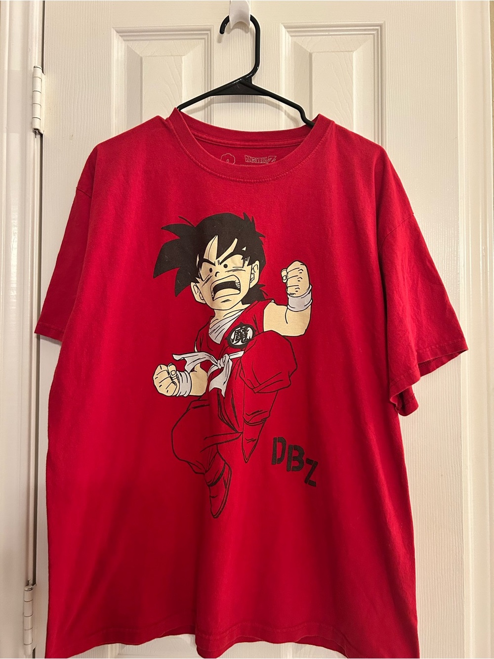 Dragon Ball Z Mens Size Extra Large T-Shirt - Red Son Goku Angry Fighting Pose